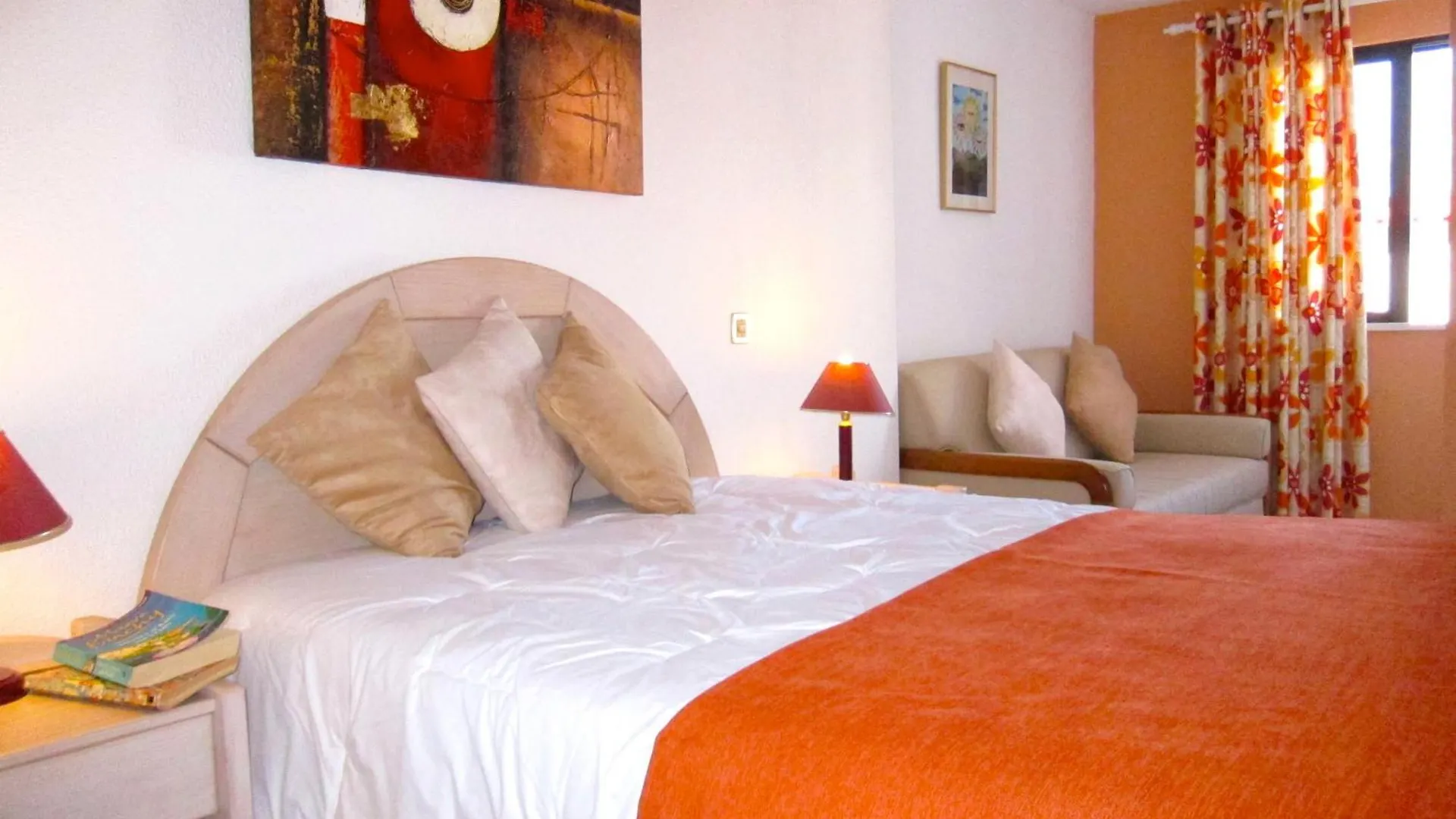 Ch 1 E 2 Two Apartments Up To 10 Guests Casa Da Horta, T1 & T2 Albufeira